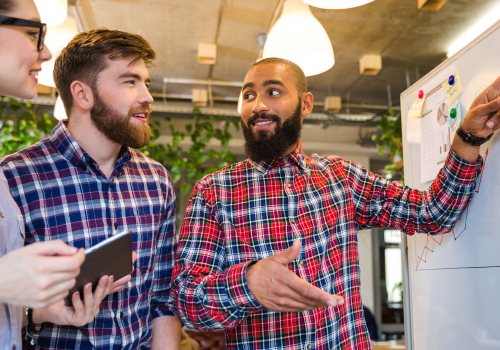 Drie sociaal werkers in gesprek
