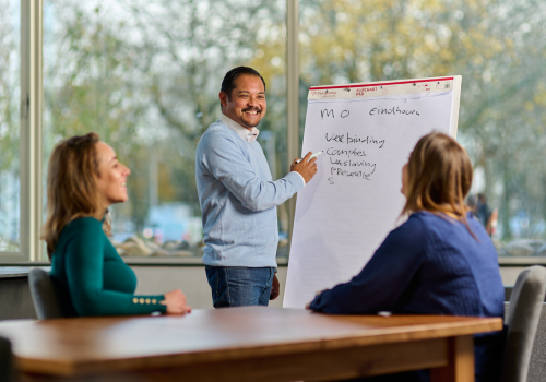 Sociaal werkers praten over impact sociaal werk